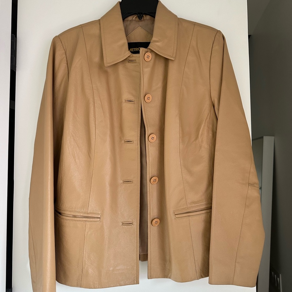 Vintage 100% Leather tan Jacket Women’s Small